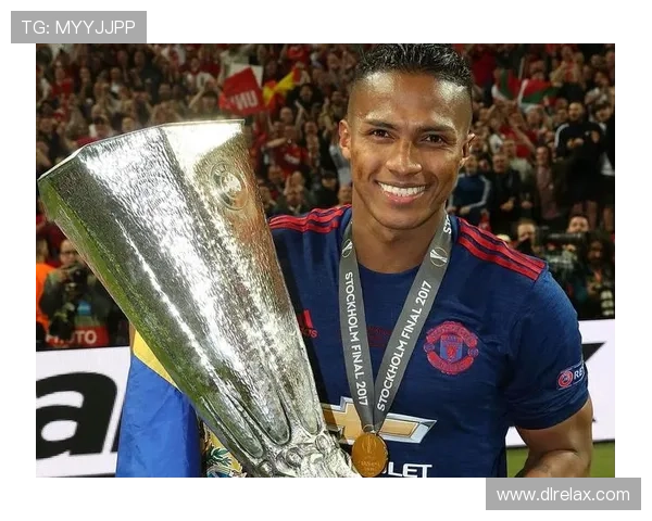 退役足球明星的背影故事与人生转折的深刻思考